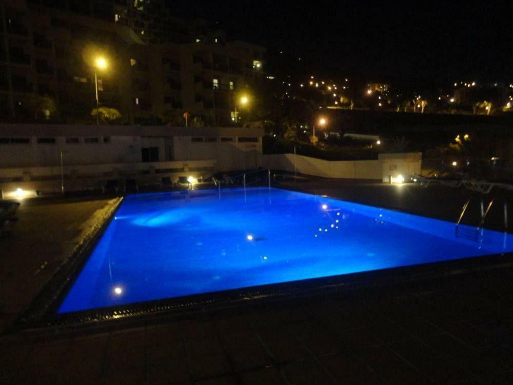 Apartamento Funchal Com Piscina エクステリア 写真